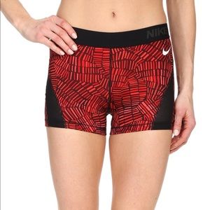 Nike Pro Hypercool Tidal 3 Inch Short